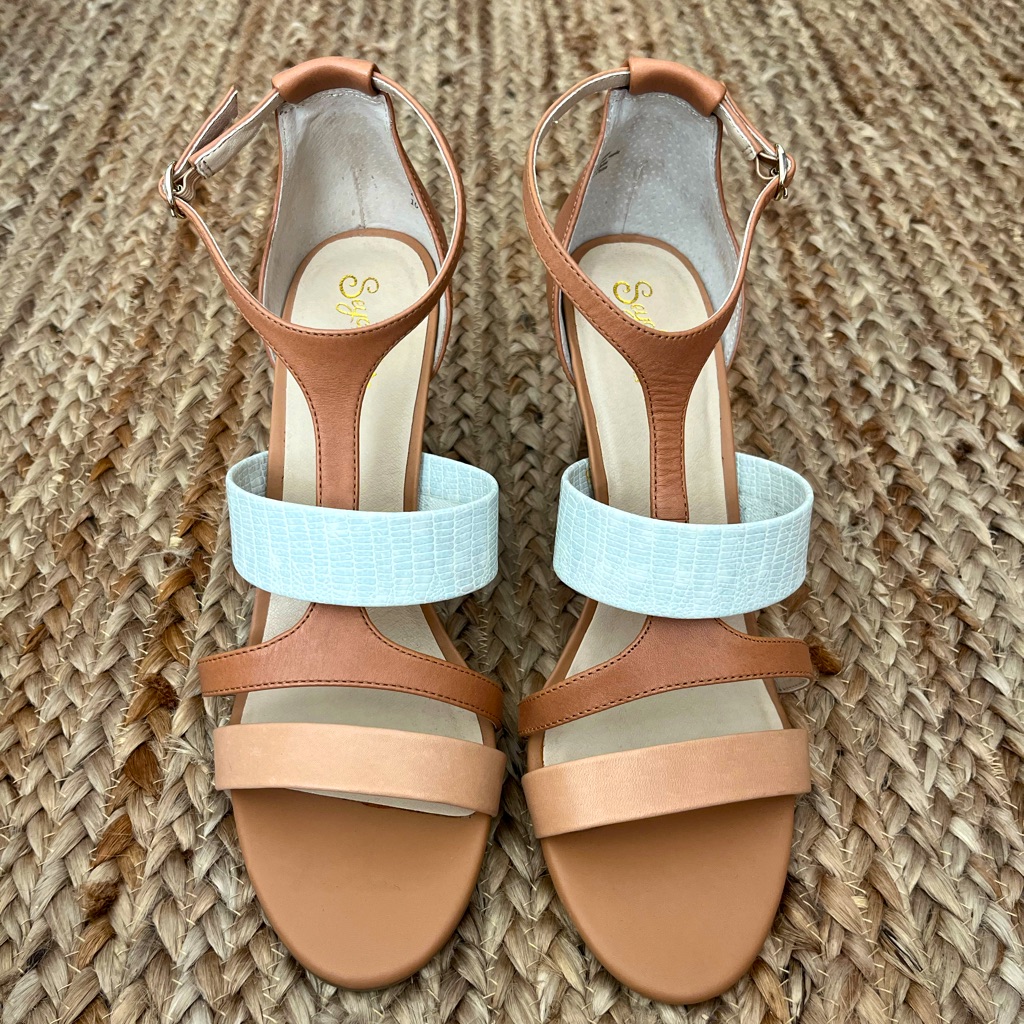 Nwt Seychelles Dress Code Luggage Multi T Strap Heels, Size 10